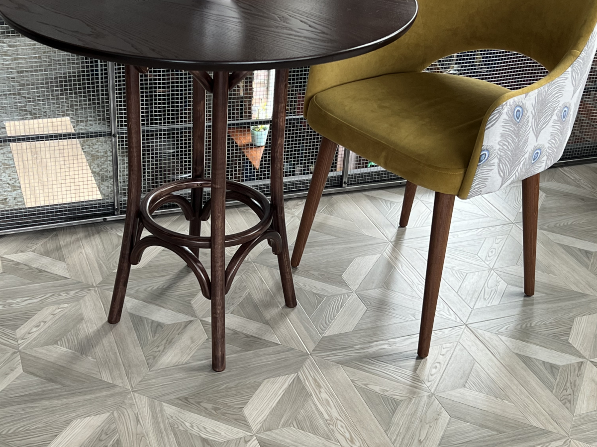 Ламинат LAMIWOOD ANTIQUARY 842 Дуб Веджвуд 40.2x120.5