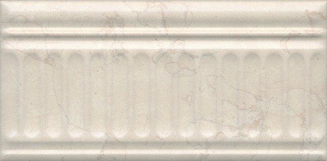 Бордюр Kerama Marazzi 19027\3F Резиденция беж структурированный 9,9x20
